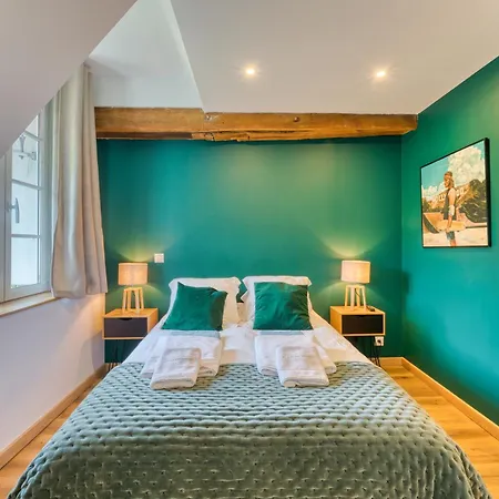 Le Clos Des Roches Hébergement de vacances