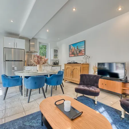 Le Clos Des Roches Hébergement de vacances *